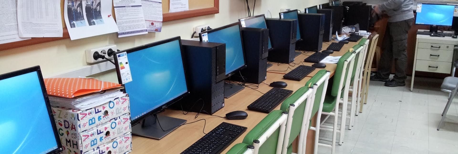 &Tau;&Rho;&Iota;&Alpha; &Nu;&Epsilon;&Alpha; &Epsilon;&Rho;&Gamma;&Alpha;&Sigma;&Tau;&Eta;&Rho;&Iota;&Alpha; &Pi;&Lambda;&Eta;&Rho;&Omicron;&Phi;&Omicron;&Rho;&Iota;&Kappa;&Eta;&Sigma; &Sigma;&Epsilon; &Sigma;&Chi;&Omicron;&Lambda;&Epsilon;&Iota;&Alpha; &Tau;&Omicron;&Upsilon; &Delta;&Eta;&Mu;&Omicron;&Upsilon;