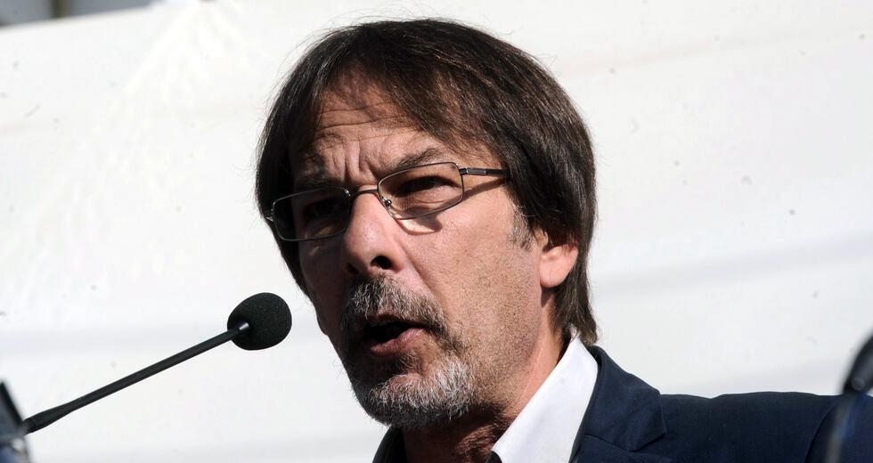 T&Alpha; &Mu;&Omicron;&Nu;&Alpha; &Sigma;&Upsilon;&Mu;&Phi;&Epsilon;&Rho;&Omicron;&Nu;&Tau;&Alpha; &Pi;&Omicron;&Upsilon; &Epsilon;&Xi;&Upsilon;&Pi;&Eta;&Rho;&Epsilon;&Tau;&Omicron;&Upsilon;&Mu;&Epsilon; &Epsilon;&Iota;&Nu;&Alpha;&Iota; &Tau;&Alpha; &Sigma;&Upsilon;&Mu;&Phi;&Epsilon;&Rho;&Omicron;&Nu;&Tau;&Alpha; &Tau;&Eta;&Sigma; &Pi;&Omicron;&Lambda;&Eta;&Sigma; &Kappa;&Alpha;&Iota; &Tau;&Omega;&Nu; &Kappa;&Alpha;&Tau;&Omicron;&Iota;&Kappa;&Omega;&Nu; &Tau;&Eta;&Sigma;