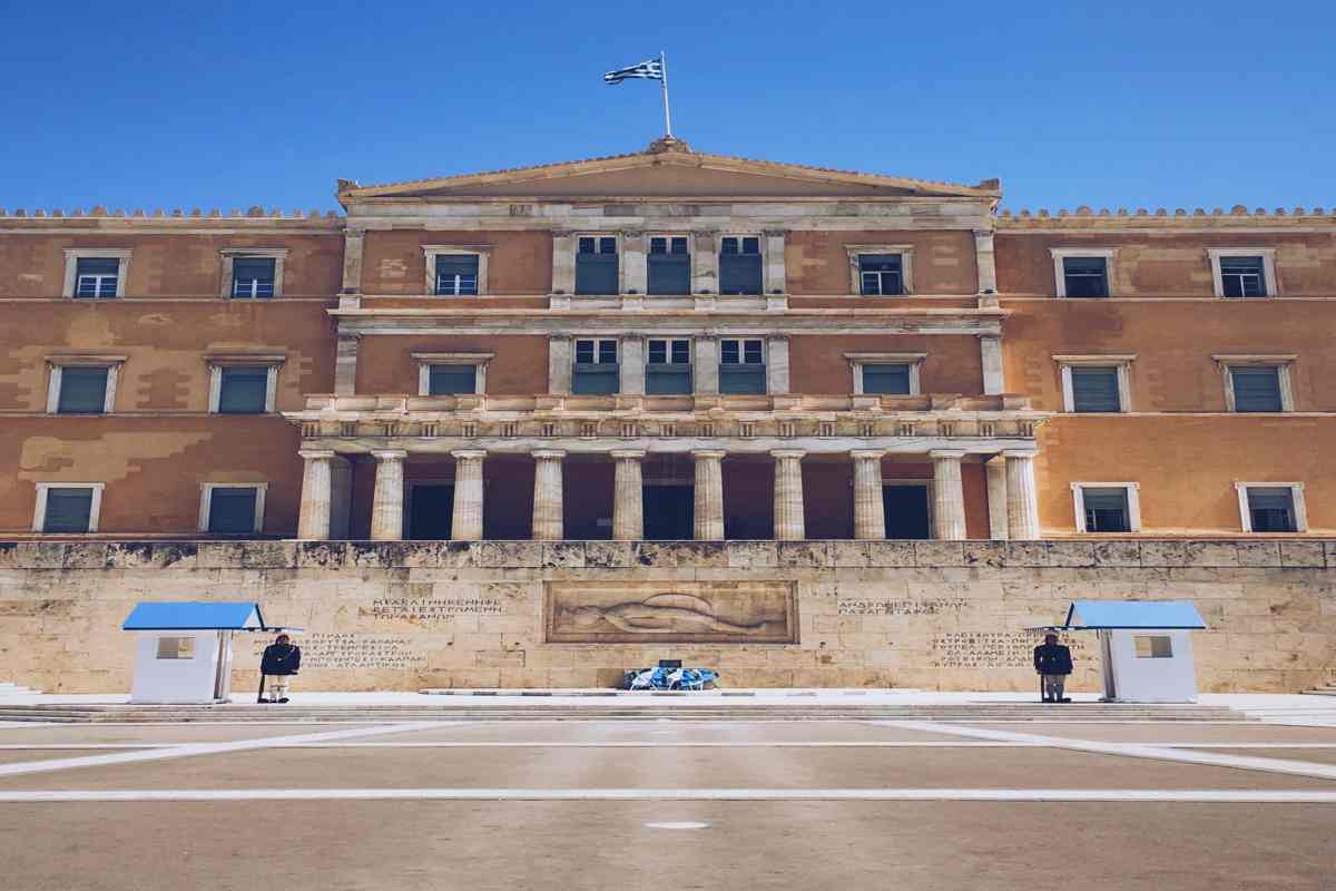 &Sigma;&Upsilon;&Nu;&Alpha;&Nu;&Tau;&Eta;&Sigma;&Eta; &Alpha;&Nu;&Tau;&Iota;&Pi;&Rho;&Omicron;&Sigma;&Omega;&Pi;&Epsilon;&Iota;&Alpha;&Sigma; &Tau;&Omicron;&Upsilon; &Delta;.&Sigma;. &Mu;&Epsilon; &Tau;&Eta;&Nu; &Pi;&Rho;&Omicron;&Epsilon;&Delta;&Rho;&Omicron; &Tau;&Omicron;&Upsilon; &Kappa;&Iota;&Nu;&Alpha;&Lambda;