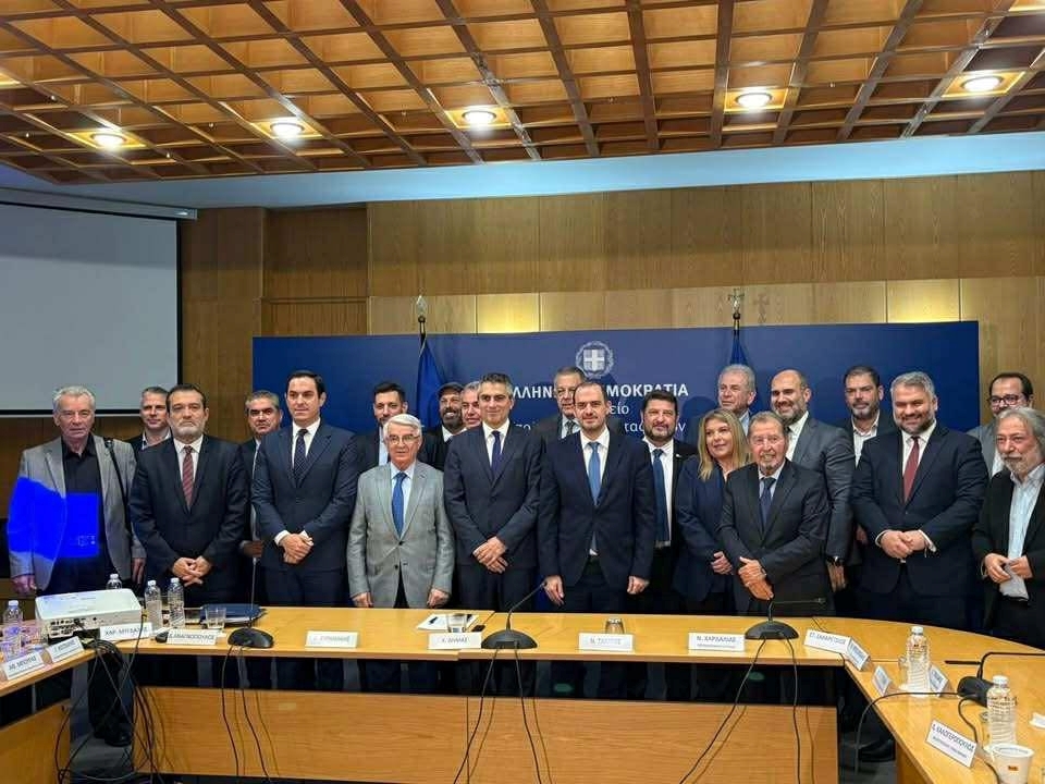 &Sigma;&Tau;&Eta;&Nu; &Tau;&Epsilon;&Lambda;&Iota;&Kappa;&Eta; &Epsilon;&Upsilon;&Theta;&Epsilon;&Iota;&Alpha; &Omicron; &Tau;&Rho;&Iota;&Pi;&Lambda;&Omicron;&Sigma; &Kappa;&Omicron;&Mu;&Beta;&Omicron;&Sigma; &Sigma;&Kappa;&Alpha;&Rho;&Alpha;&Mu;&Alpha;&Gamma;&Kappa;&Alpha; &Sigma;&Chi;&Iota;&Sigma;&Tau;&Omicron;&Upsilon;