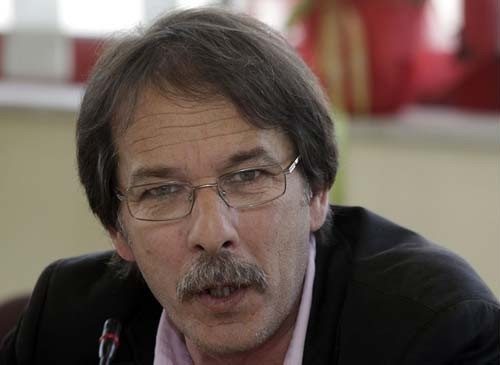 &Chi;&Rho;. &Beta;&Rho;&Epsilon;&Tau;&Tau;&Alpha;&Kappa;&Omicron;&Sigma;: &Epsilon;&Rho;&Chi;&Epsilon;&Tau;&Alpha;&Iota; &Theta;&Epsilon;&Rho;&Mu;&Eta; &Pi;&Epsilon;&Rho;&Iota;&Omicron;&Delta;&Omicron;&Sigma; &Kappa;&Iota;&Nu;&Eta;&Tau;&Omicron;&Pi;&Omicron;&Iota;&Eta;&Sigma;&Epsilon;&Omega;&Nu;