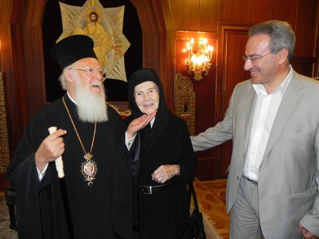 &Sigma;&upsilon;&nu;ά&nu;&tau;&eta;&sigma;&eta; &tau;&omicron;&upsilon; &Delta;&eta;&mu;ά&rho;&chi;&omicron;&upsilon; &kappa;. &Lambda;&omicron;&upsilon;&kappa;ά &Tau;&zeta;&alpha;&nu;ή &mu;&epsilon; &tau;&omicron;&nu; &Omicron;&iota;&kappa;&omicron;&upsilon;&mu;&epsilon;&nu;&iota;&kappa;ό &Pi;&alpha;&tau;&rho;&iota;ά&rho;&chi;&eta; &kappa;. &Beta;&alpha;&rho;&theta;&omicron;&lambda;&omicron;&mu;&alpha;ί&omicron;