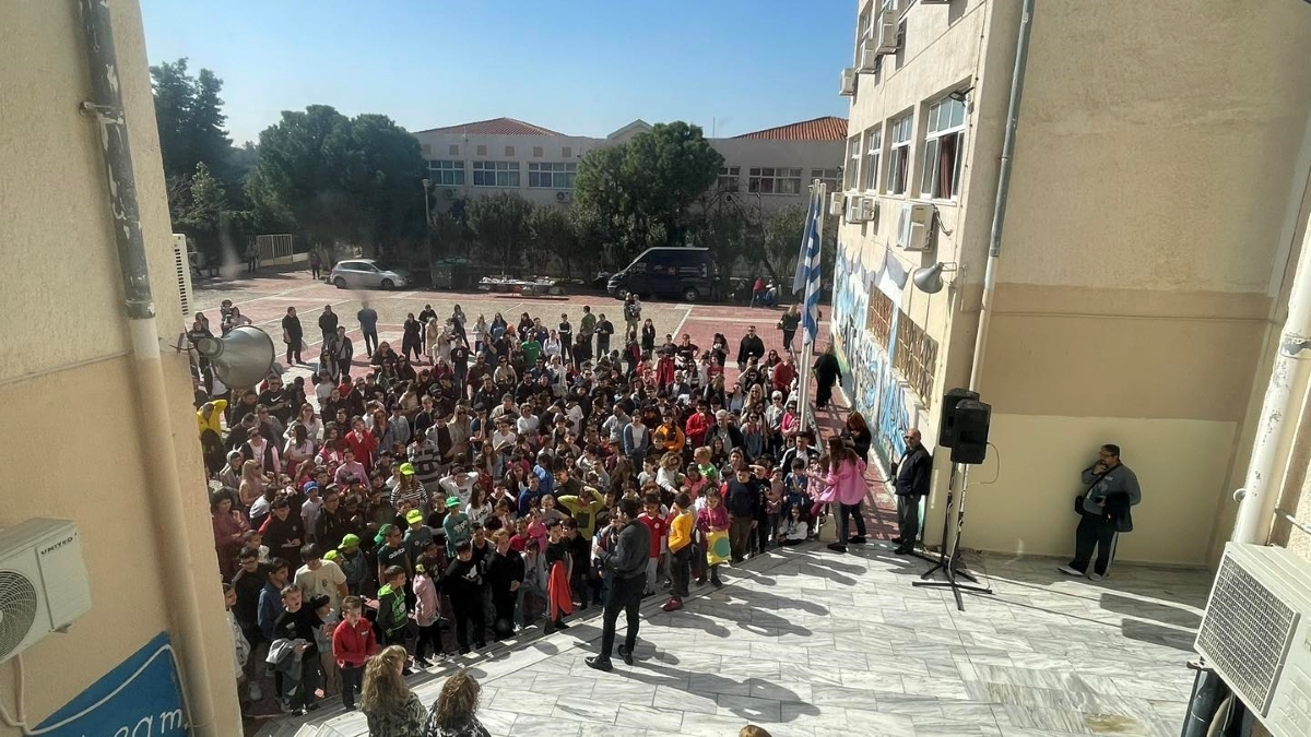 10&omicron; &Alpha;&Tau;&Omicron;&Mu;&Iota;&Kappa;&Omicron; &Sigma;&Chi;&Omicron;&Lambda;&Iota;&Kappa;&Omicron; &Pi;&Rho;&Omega;&Tau;&Alpha;&Theta;&Lambda;&Eta;&Mu;&Alpha; &Sigma;&Kappa;&Alpha;&Kappa;&Iota;