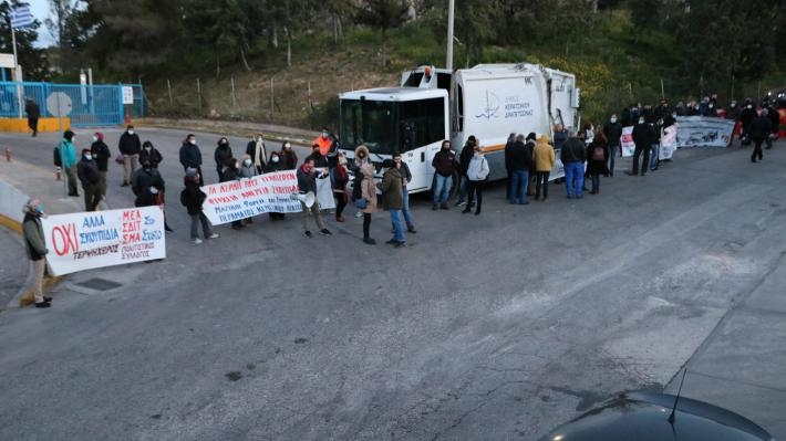 &Tau;&Eta; &Delta;&Epsilon;&Upsilon;&Tau;&Epsilon;&Rho;&Alpha; (25/10) &Sigma;&Tau;&Iota;&Sigma; 9:00&pi;&mu; &Kappa;&Alpha;&Lambda;&Omicron;&Upsilon;&Mu;&Epsilon; &Omicron;&Lambda;&Omicron;&Upsilon;&Sigma; &Tau;&Omicron;&Upsilon;&Sigma; &Kappa;&Alpha;&Tau;&Omicron;&Iota;&Kappa;&Omicron;&Upsilon;&Sigma; &Sigma;&Epsilon; &Alpha;&Pi;&Omicron;&Kappa;&Lambda;&Epsilon;&Iota;&Sigma;&Mu;&Omicron; &Tau;&Omicron;&Upsilon; &Sigma;&Mu;&Alpha; &Sigma;&Tau;&Omicron; &Sigma;&Chi;&Iota;&Sigma;&Tau;&Omicron;