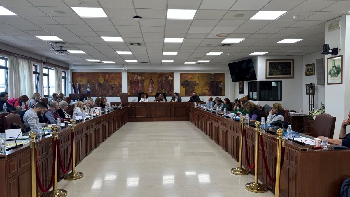 &Delta;&Rho;&Alpha;&Sigma;&Eta;: &laquo;&Kappa;&Alpha;&Tau;&Alpha;&Pi;&Omicron;&Lambda;&Epsilon;&Mu;&Eta;&Sigma;&Eta; &Tau;&Eta;&Sigma; &Sigma;&Chi;&Omicron;&Lambda;&Iota;&Kappa;&Eta;&Sigma; &Delta;&Iota;&Alpha;&Rho;&Rho;&Omicron;&Eta;&Sigma; &Kappa;&Iota; &Epsilon;&Nu;&Iota;&Sigma;&Chi;&Upsilon;&Sigma;&Eta; &Tau;&Eta;&Sigma; &Epsilon;&Kappa;&Pi;&Alpha;&Iota;&Delta;&Epsilon;&Upsilon;&Sigma;&Eta;&Sigma; &Tau;&Omega;&Nu; &Mu;&Alpha;&Theta;&Eta;&Tau;&Omega;&Nu; &Rho;&Omicron;&Mu;&Alpha;&raquo;