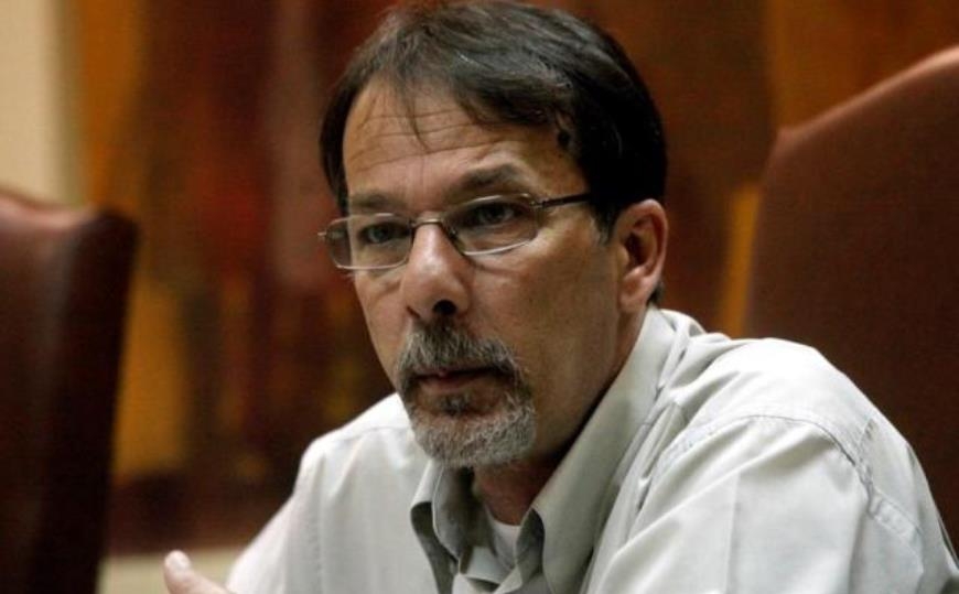 &Chi;&Rho;. &Beta;&Rho;&Epsilon;&Tau;&Tau;&Alpha;&Kappa;&Omicron;&Sigma;: &Eta; &Alpha;&Lambda;&Lambda;&Eta;&Lambda;&Epsilon;&Gamma;&Gamma;&Upsilon;&Eta; &Tau;&Omicron; &Omicron;&Pi;&Lambda;&Omicron; &Mu;&Alpha;&Sigma; &Sigma;&Tau;&Alpha; &Chi;&Rho;&Omicron;&Nu;&Iota;&Alpha; &Tau;&Eta;&Sigma; &Pi;&Alpha;&Nu;&Delta;&Eta;&Mu;&Iota;&Alpha;&Sigma;