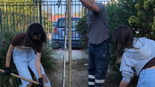 &Pi;&Epsilon;&Rho;&Iota;&Beta;&Alpha;&Lambda;&Lambda;&Omicron;&Nu;&Tau;&Iota;&Kappa;&Eta; &Delta;&Rho;&Alpha;&Sigma;&Eta; &Alpha;&Pi;&Omicron; &Tau;&Omicron;&Upsilon;&Sigma; &Mu;&Alpha;&Theta;&Eta;&Tau;&Epsilon;&Sigma; &Tau;&Omicron;&Upsilon;&nbsp; 5&omicron;&upsilon; &Gamma;&Upsilon;&Mu;&Nu;&Alpha;&Sigma;&Iota;&Omicron;&Upsilon; &Kappa;&Epsilon;&Rho;&Alpha;&Tau;&Sigma;&Iota;&Nu;&Iota;&Omicron;&Upsilon;