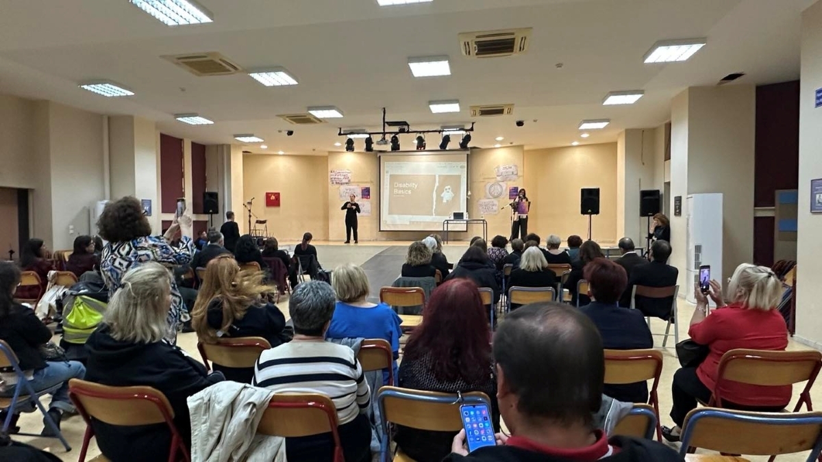"&Gamma;&Upsilon;&Nu;&Alpha;&Iota;&Kappa;&Epsilon;&Sigma; &Kappa;&Alpha;&Iota; &Alpha;&Nu;&Alpha;&Pi;&Eta;&Rho;&Iota;&Alpha;"