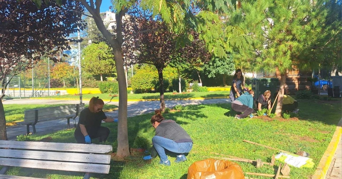 "&Phi;&Upsilon;&Tau;&Epsilon;&Upsilon;&Omicron;&Upsilon;&Mu;&Epsilon; &Sigma;&Tau;&Eta; &Gamma;&Epsilon;&Iota;&Tau;&Omicron;&Nu;&Iota;&Alpha;"