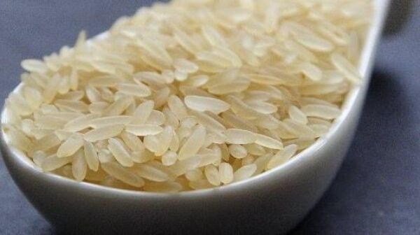 Διανομή ρυζιού χωρίς μεσάζοντες στο Κερατσίνι και τη Δραπετσώνα
